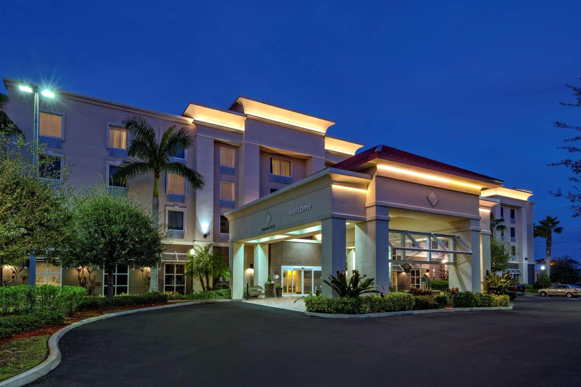 Hampton Inn & Suites Stuart-North Zewnętrze zdjęcie